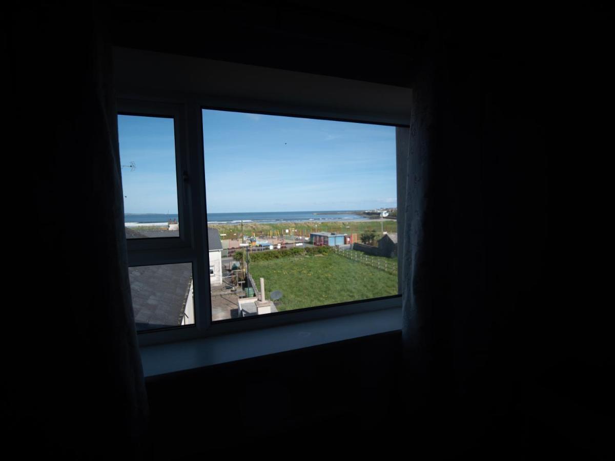 Ceol Na Mara Guest House เอนนิสโครน ภายนอก รูปภาพ