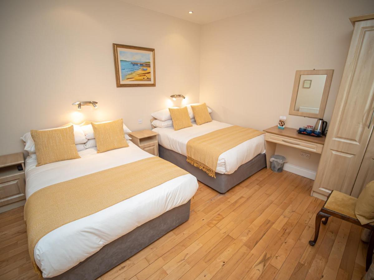 Ceol Na Mara Guest House เอนนิสโครน ภายนอก รูปภาพ