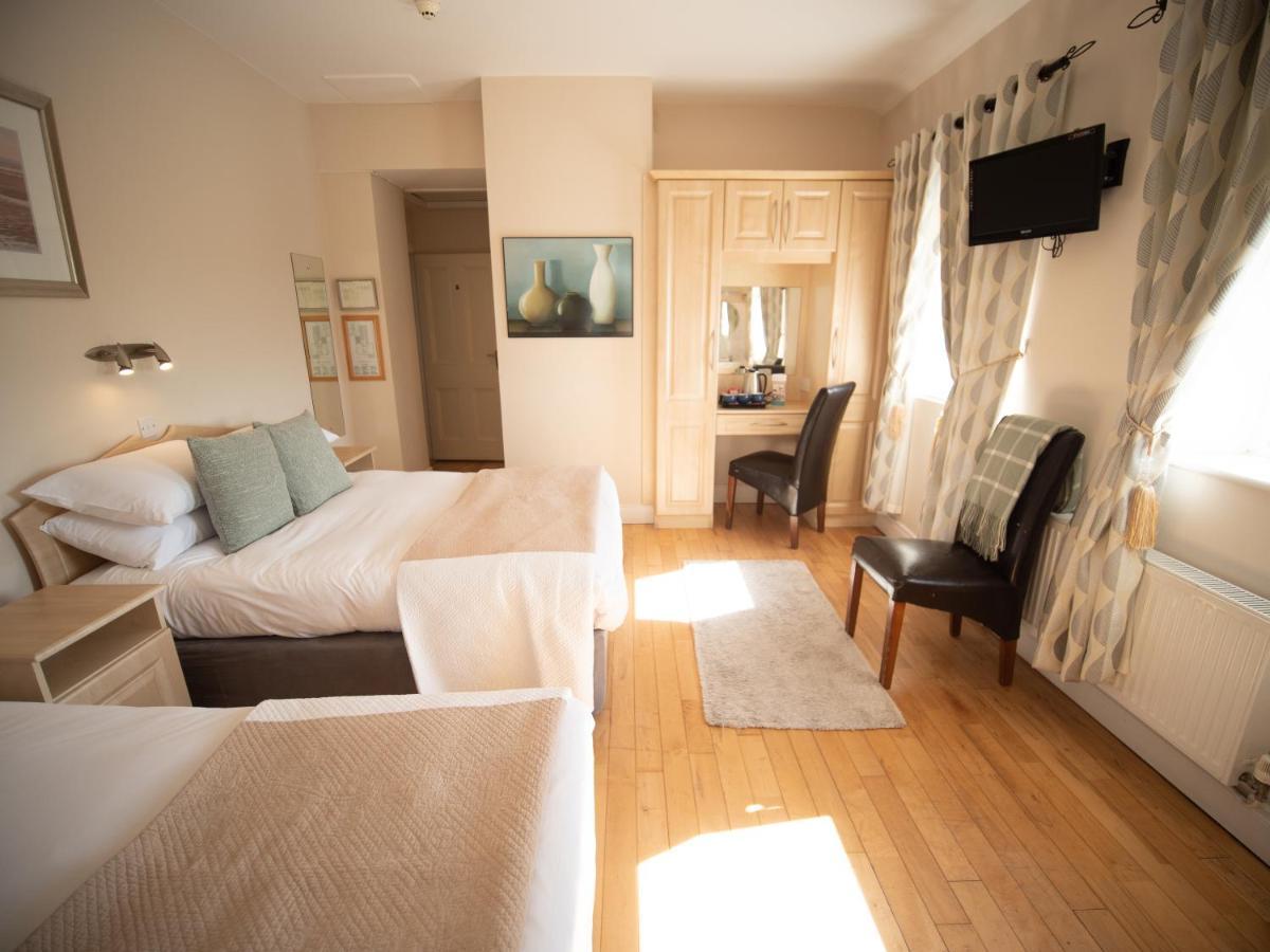Ceol Na Mara Guest House เอนนิสโครน ภายนอก รูปภาพ