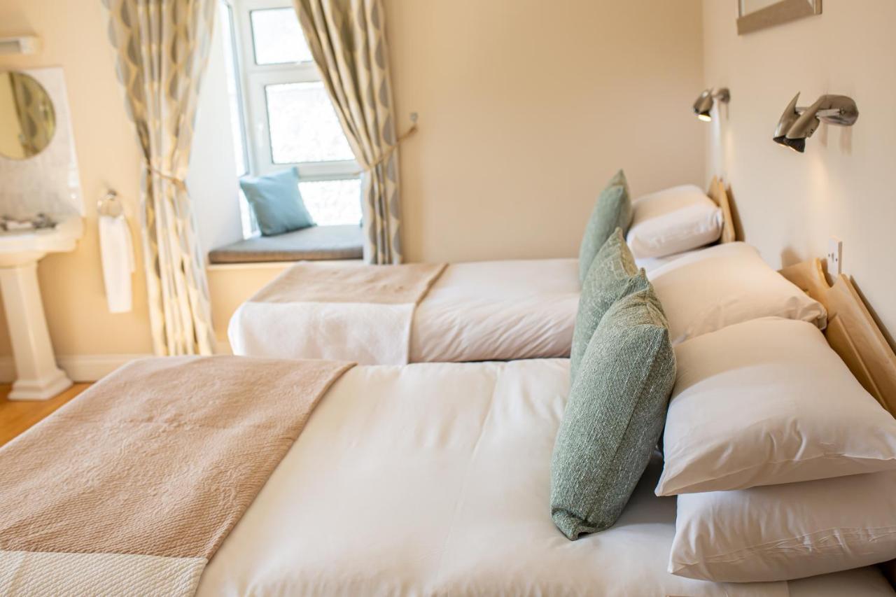 Ceol Na Mara Guest House เอนนิสโครน ภายนอก รูปภาพ